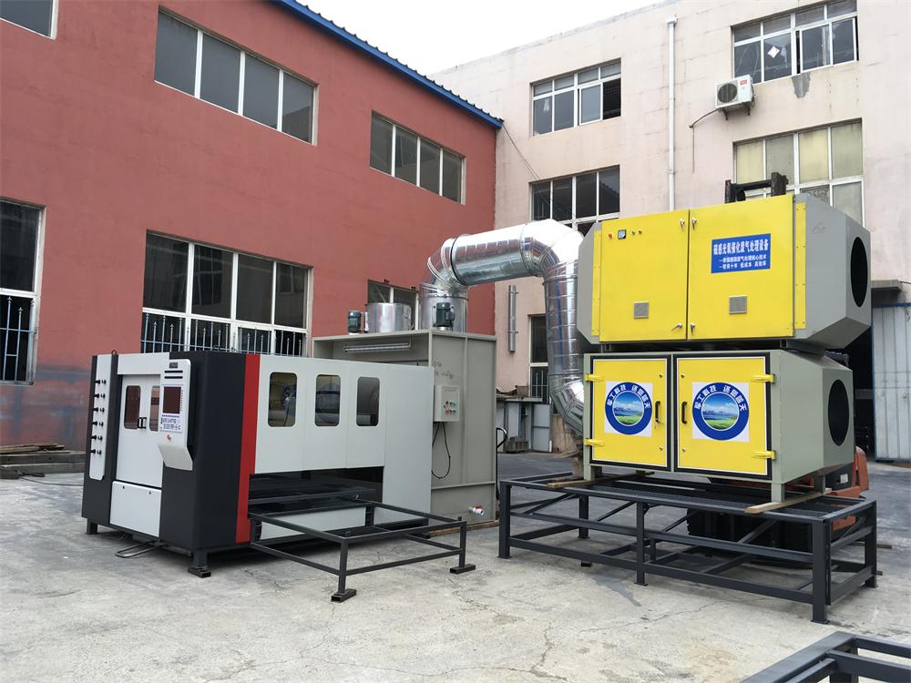 事事達(dá)環(huán)保噴漆設(shè)備.jpg 事事達(dá)環(huán)保噴漆設(shè)備.jpg